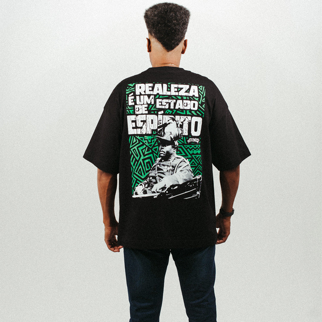 Camiseta Oversized - Garvey Realeza