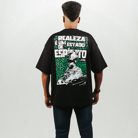 Camiseta Oversized - Garvey Realeza