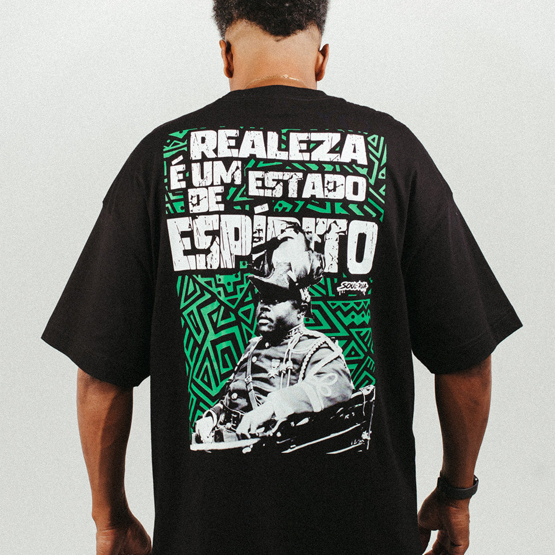 Camiseta Oversized - Garvey Realeza