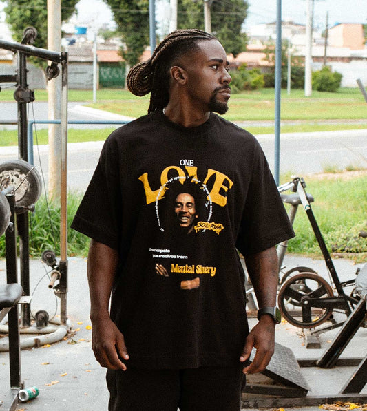Camiseta Oversized - ONE LOVE